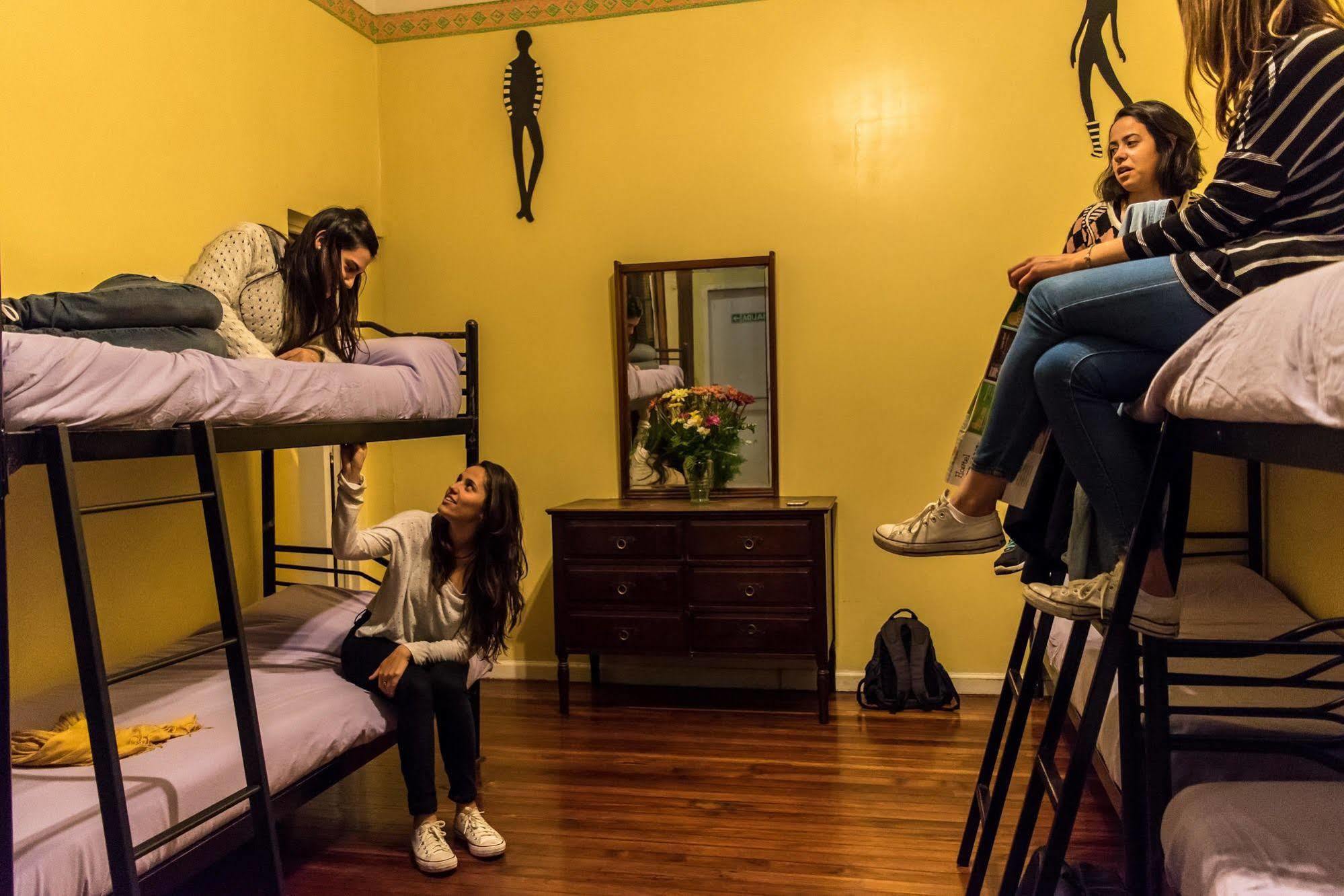 Milhouse Hostel Hipo Буенос Айрес Екстериор снимка